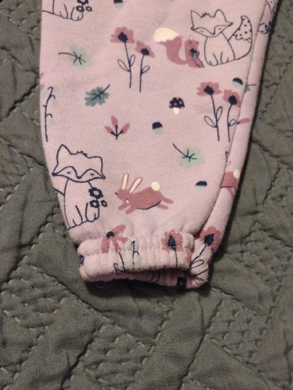 Lilac Baby Bodysuit and Fox Print Fleece Pants Set - Picture 5 of 13